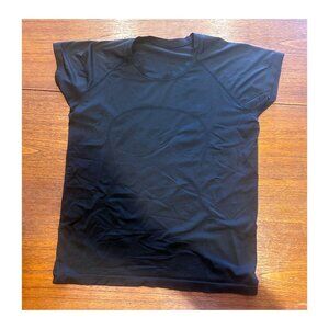 lululemon black short-sleeve women's T-shirt, size 14